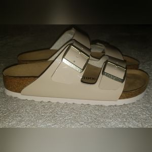 NWOT- women's Birkenstock sandals